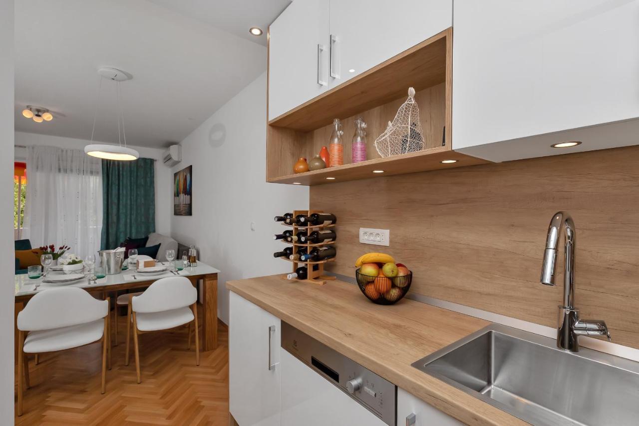 Bruno & Toni Deluxe Apartman Makarska Exterior foto